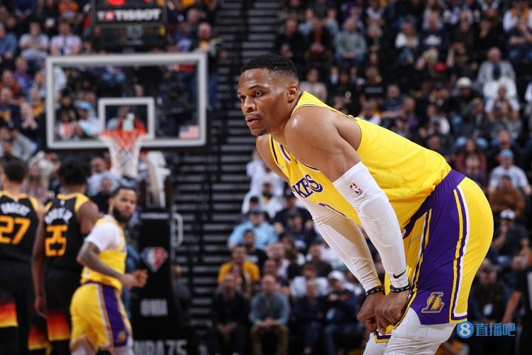 德甲焦点对决：柏林联合3-1战胜RB莱比锡，终结三连败颓势（德甲焦点战：柏林联合3比1击退RB莱比锡，止住三连败）