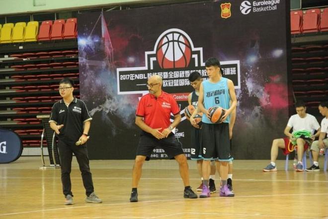 球报：特林康与葡萄牙体育续约谈判遇阻，经济要求成主要障碍（《球报》：特林康与葡萄牙体育续约谈判受阻，财务条件成最大阻碍）