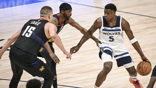 巴黎客场屡失良机0-0毕包，乌奈-西蒙神扑，巴尔科拉中楣（巴黎客场闷平毕尔巴鄂0-0：乌奈-西蒙屡献神扑，巴尔科拉击中横梁）