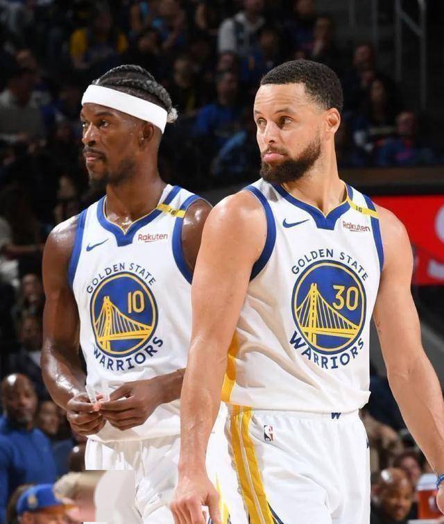 埃贝尔：拜仁已和卡尔续约至29年，他的盘带让我想起梅西（埃贝尔：卡尔与拜仁续约至2029年，他的过人让我想起梅西）